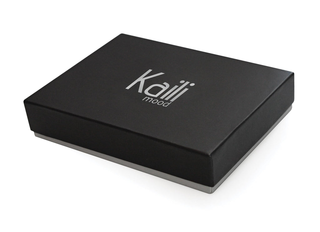 K0039FB | Heart Winder Made in Italy Genuine Full Grain Leather, Dollar Grain - Grey Color - Size: 5 x 8 x 0.5 cm - Package: Hard Bottom/Lid Gift Box
